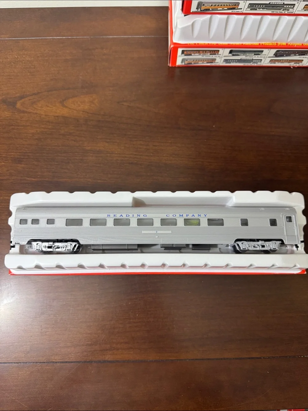 IHC Reading Company 1930’s HO Scale 7 Piece Passenger Car Set (New)